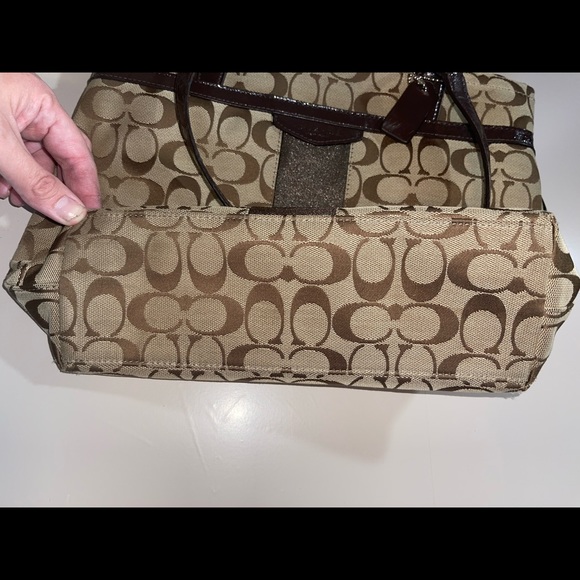 Coach Purse - Picture 4 of 4